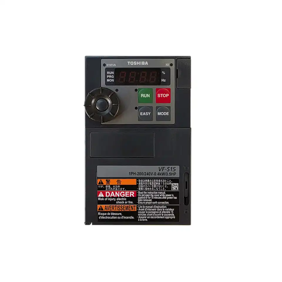 Convertidor de frecuencia Toshiba VF-S15 0,4 kW